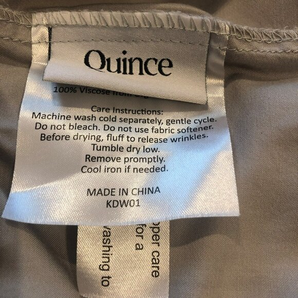 Quince Organic Bamboo Standard Pillow Cases Set of 2 20"x30" Light Grey NWOT - Picture 2 of 4